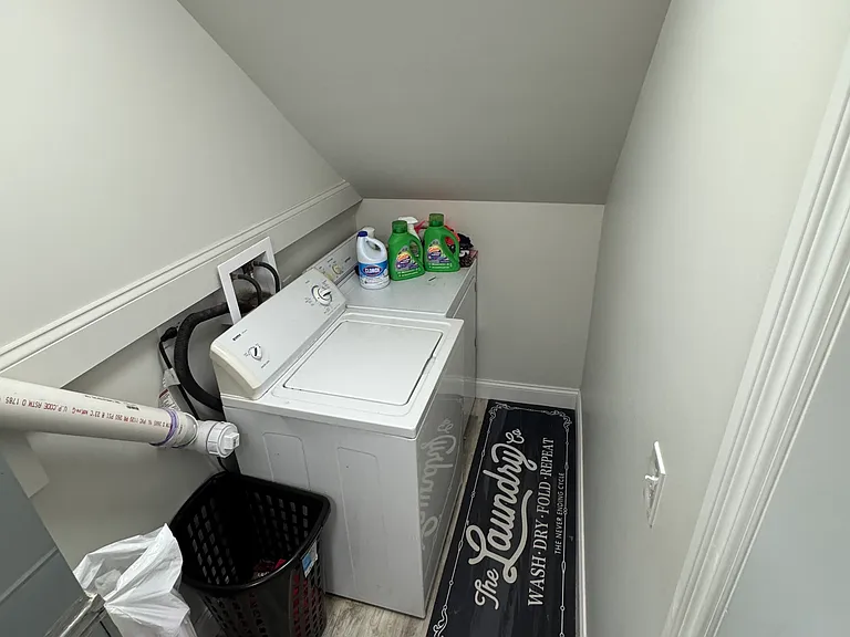 1571 N Huron Rd — Photo 46