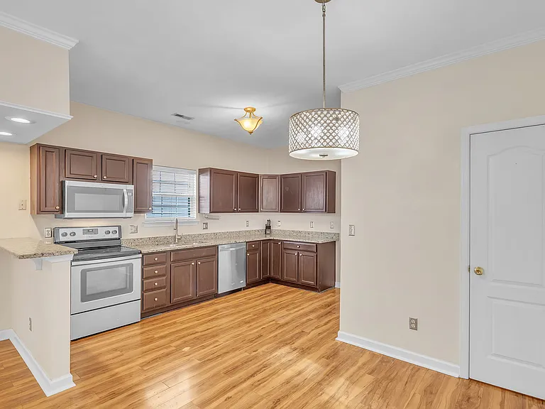 8131 Redmon Rd #B — Photo 9