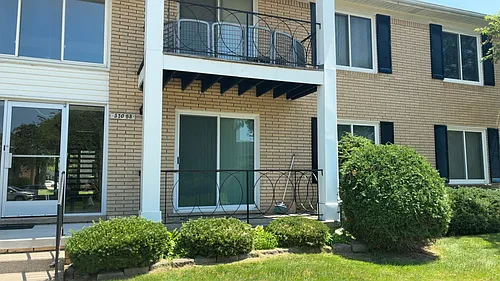 37098 Camelot Dr #2 Photo 1