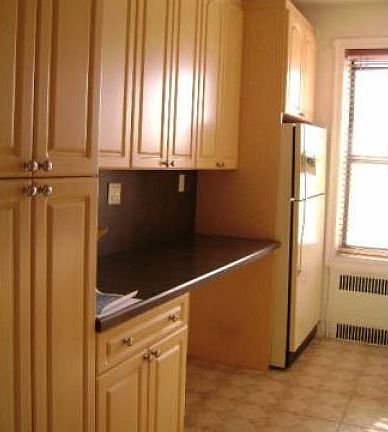 2nd image of 515 Avenue I #5