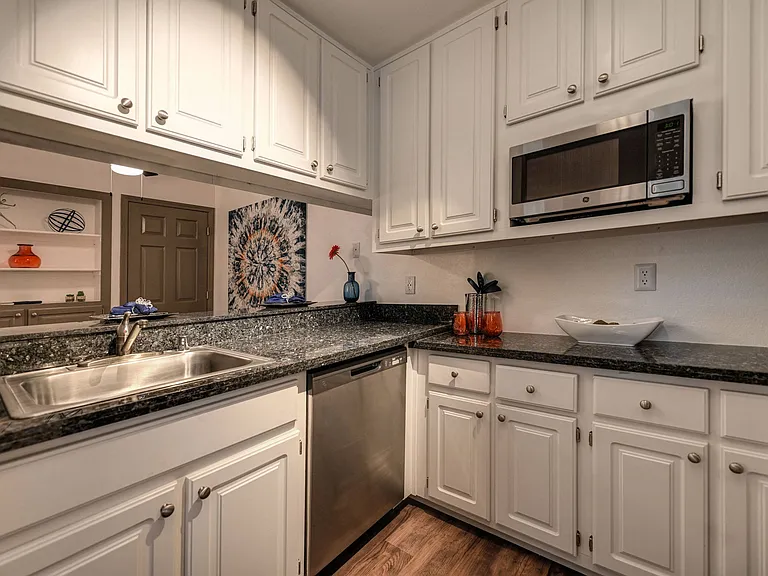 Sandpiper white Cabinets