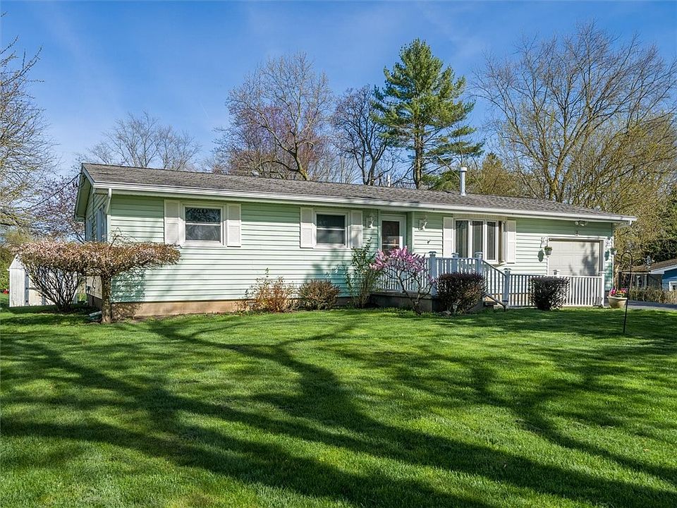 1st image of 6 Dogwood Ln