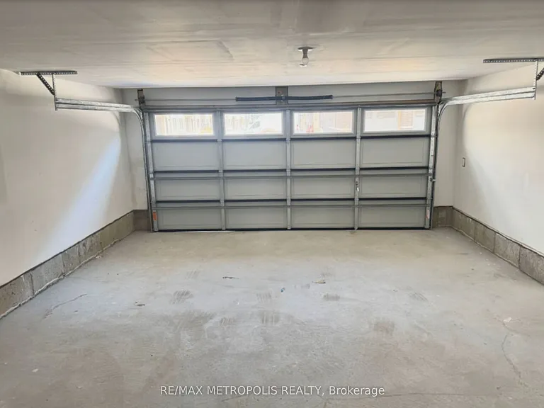 1695 Dersan St — Photo 21