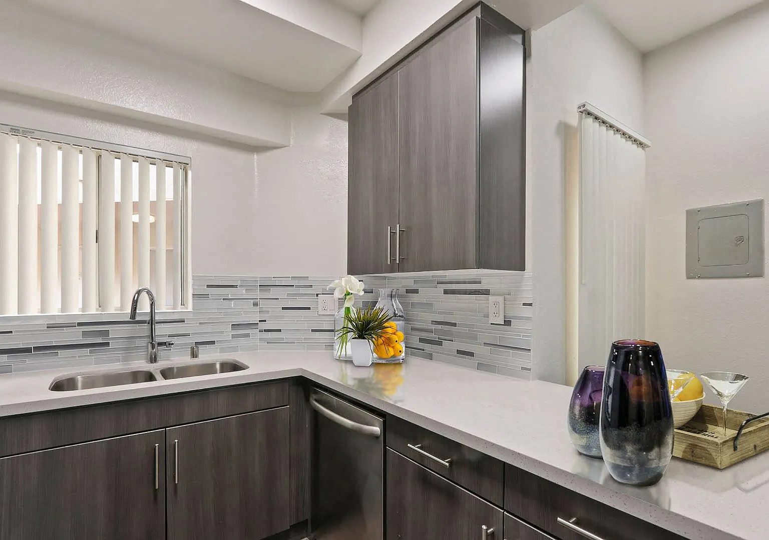 Alon Apartments — Photo 1