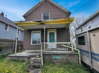 818 W Willow St, Lansing, MI 48906