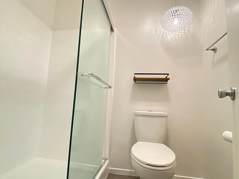 1515 Oak St #34 — Photo 17