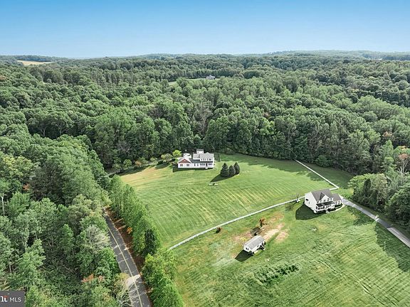 4th image of Arnold Rd