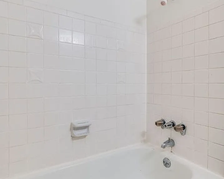 Riverside Village - 2 bedroom units - Auburn - RENOVATED — Photo 14
