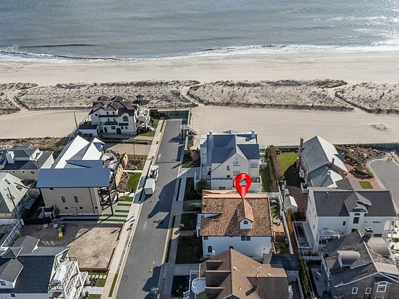 3rd image of 112 S Rumson Ave