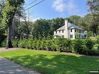 5th image of 58 Twin Brooks Rd