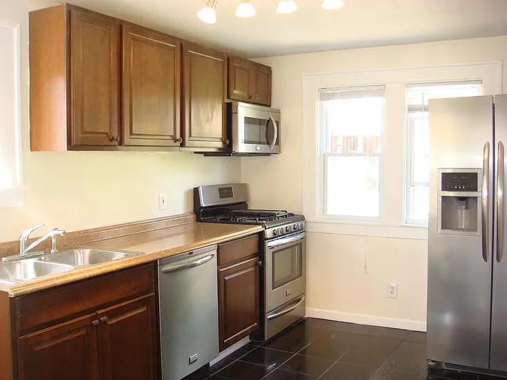 240 Lorraine Ave — Photo 23
