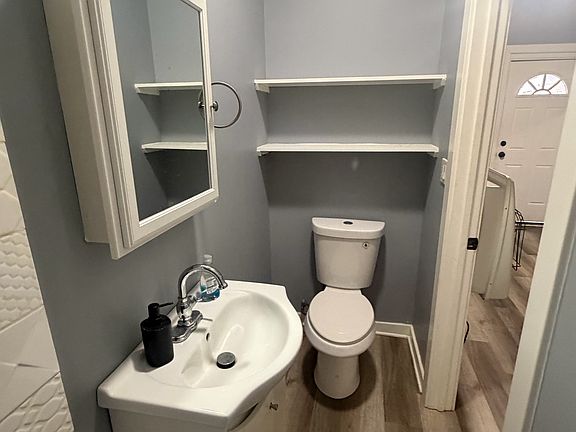 3rd image of 2313 W 18th St Floor 2