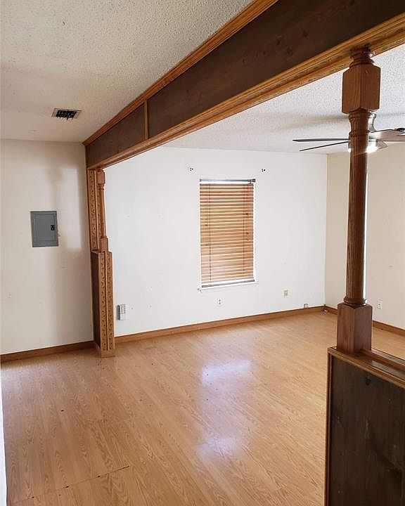1st image of 306 Boyd St