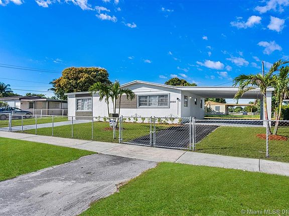 2nd image of 20910 NW 32nd Ave