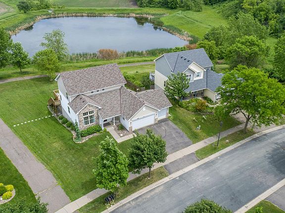 4th image of 1620 Pinnacle Dr