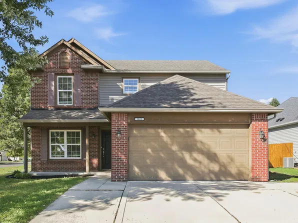1802 Turning Leaf Dr, Franklin, IN 46131