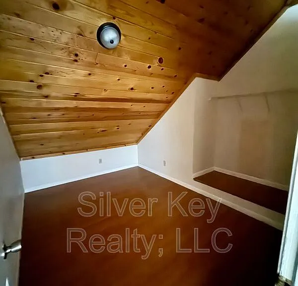 714 Washington Ave #3 — Photo 8