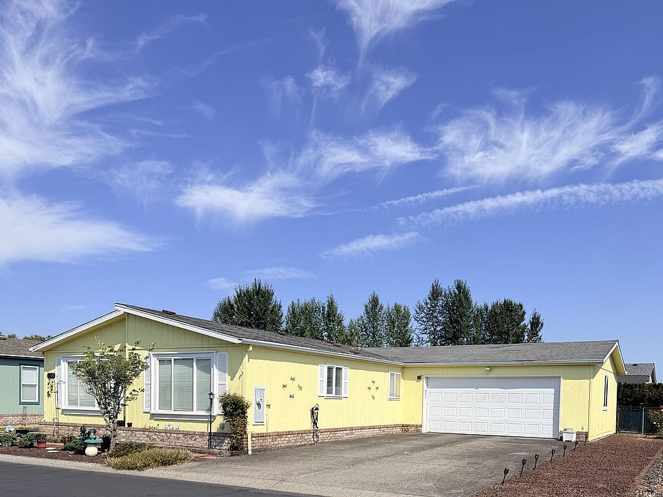 1st image of 51408 SE Springlake Loop #142