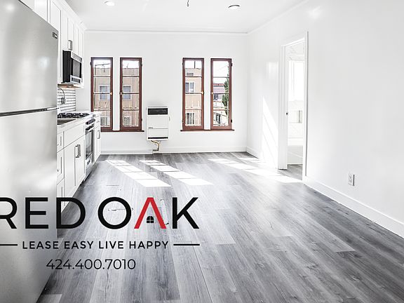 4th image of 706 N Saint Andrews Pl APT 208