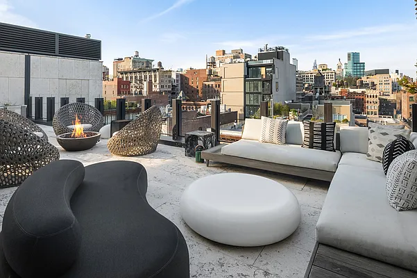 Sold by Modlin Group | media 70