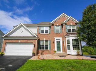 8837 Pathfinder Rd, Breinigsville, PA 18031