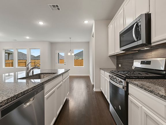 Kitchen. Previously built Portsmouth C. For demonstration purposes only. Not actual listed home.