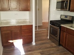 1627 W Touhy Ave APT 103, Chicago, IL 60626