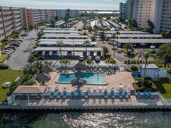 3rd image of 6075 Shore Blvd S APT 508