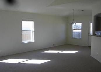 3rd image of 11219 Grapevine Hl