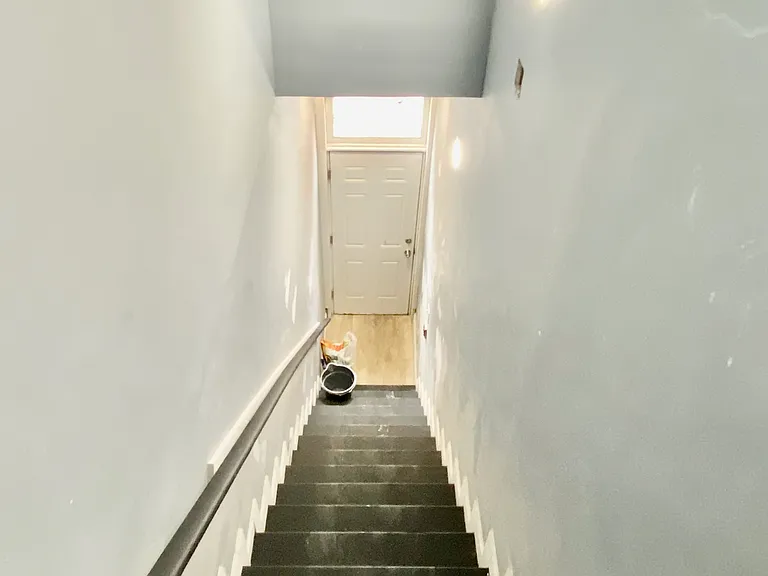 1247 Snyder Ave #2 — Photo 5
