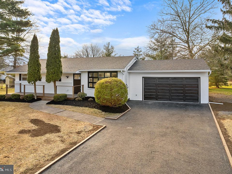 18 Haycock Dr, Kintnersville, PA 18930 Zillow