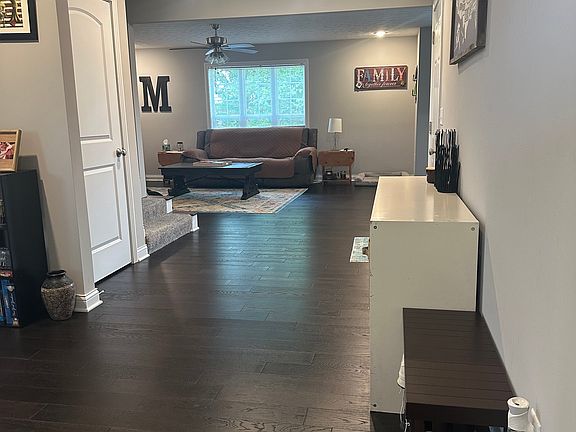 3rd image of 105 Dupree Ct
