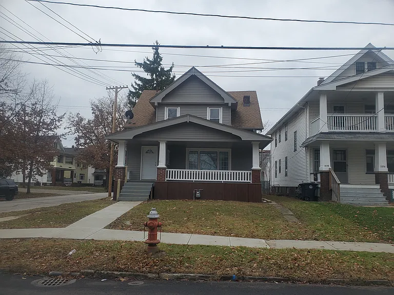3380 W 100th St — Photo 2