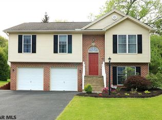 136 Butternut St, Pine Grove Mills, PA 16868