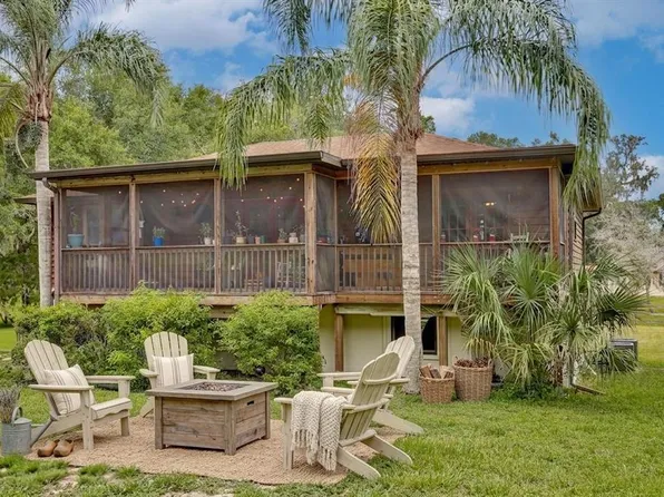 425 Mercers Fernery Rd, Deland, FL 32720