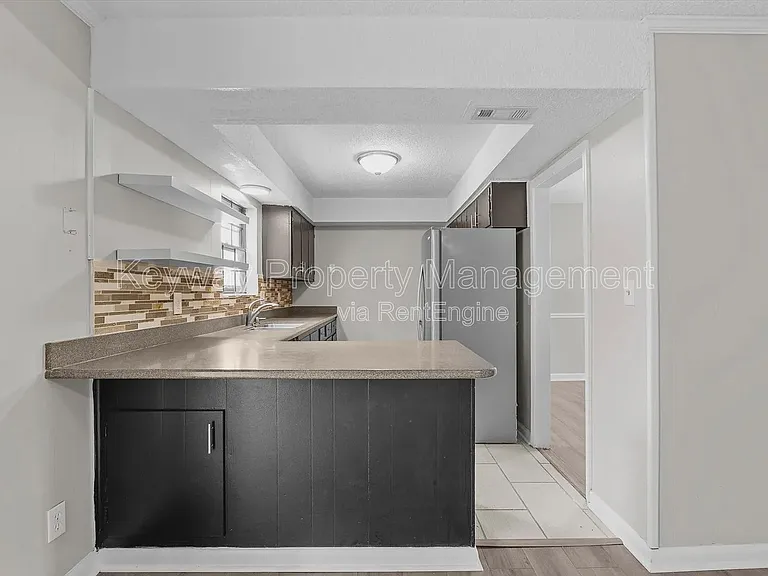 2918 Arrowhead Dr — Photo 12
