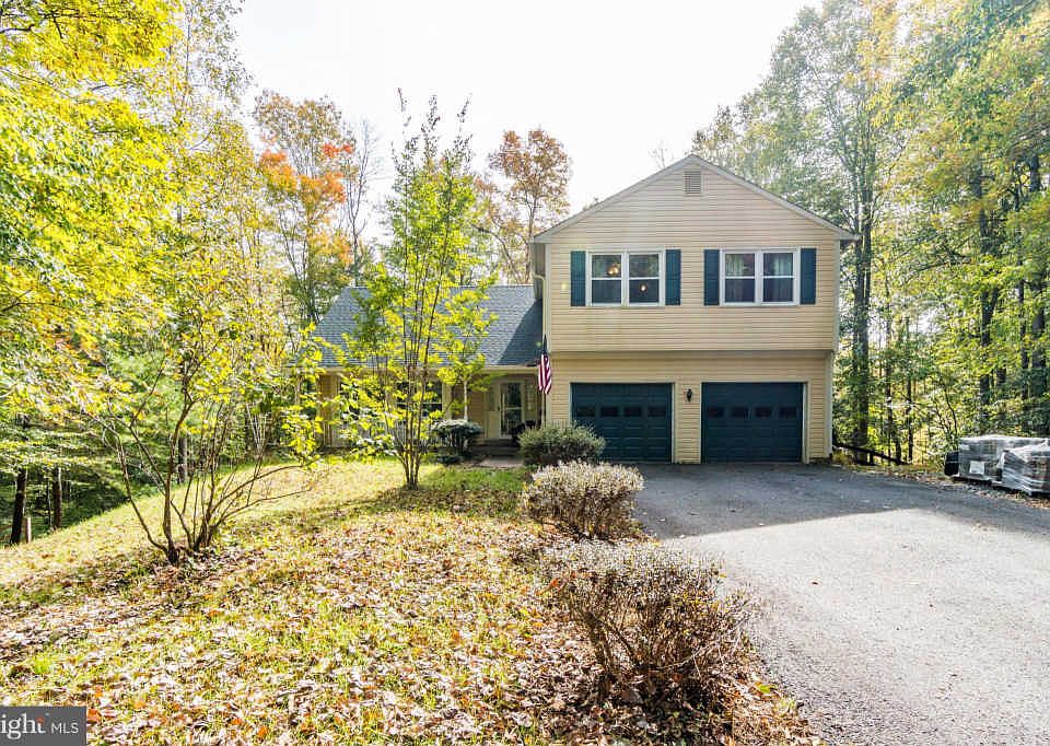 1st image of 11921 Falling Creek Dr
