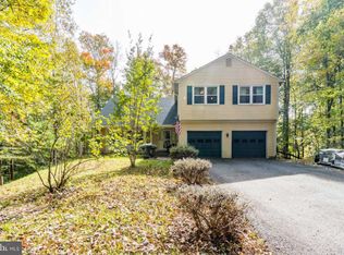 11921 Falling Creek Dr, Manassas, VA 20112