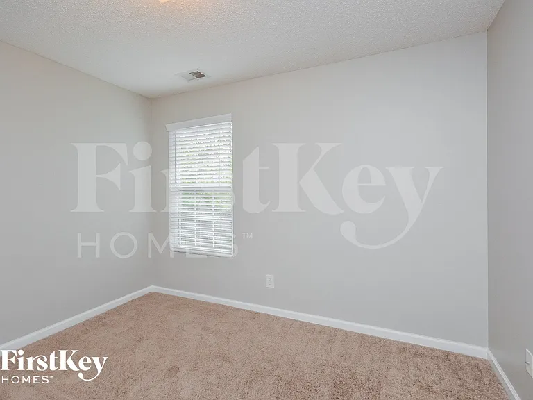 70 Fieldview Ln — Photo 10