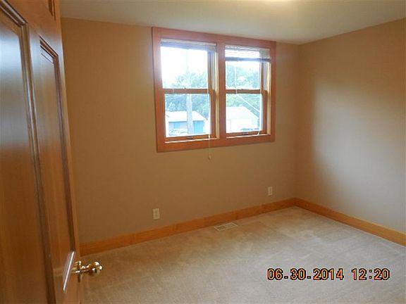 4th image of 1611 Gershwin Ave N
