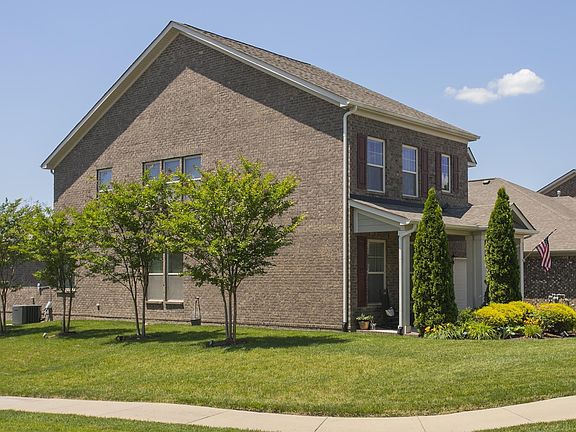 3rd image of 222 Preston Ln