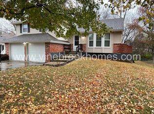 11218 N Virginia Ave, Kansas City, MO 64155