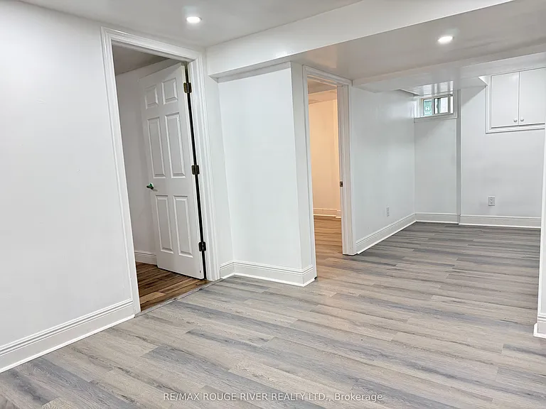 283 E 45th St #BASEMENT — Photo 9