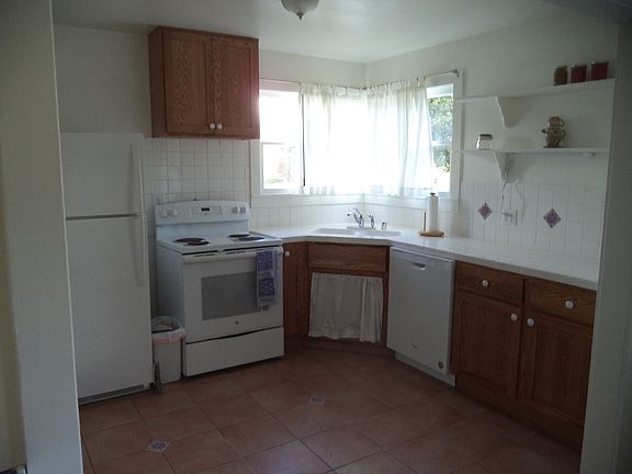 Kitchen, remodel done 3 years ago.