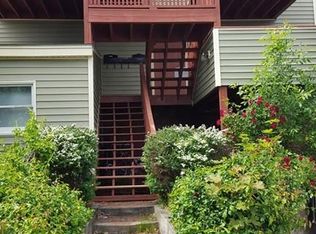 36 Friend St APT B, Amesbury, MA 01913