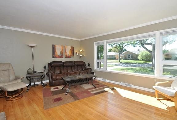 5th image of 2854 S Cleveland Park Dr