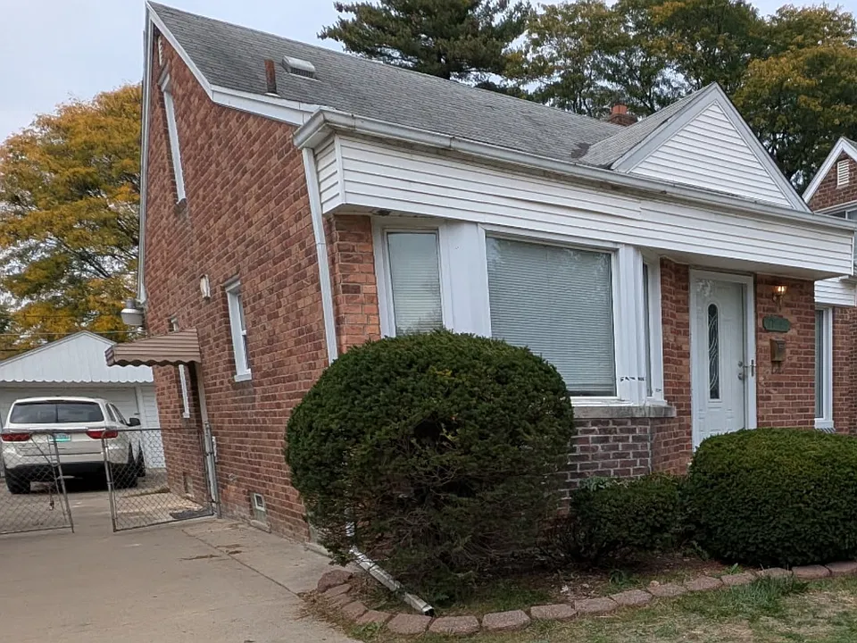 11363 Virgil Ave