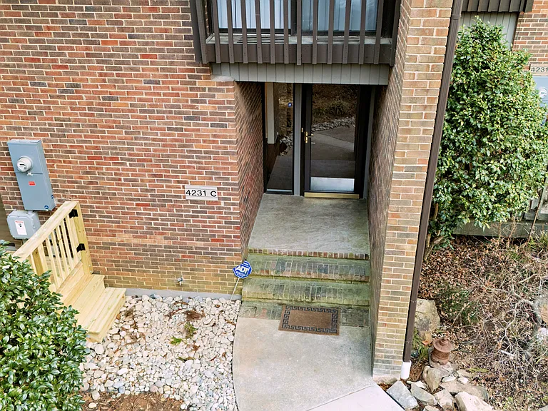 4231 American Dr #C — Photo 2