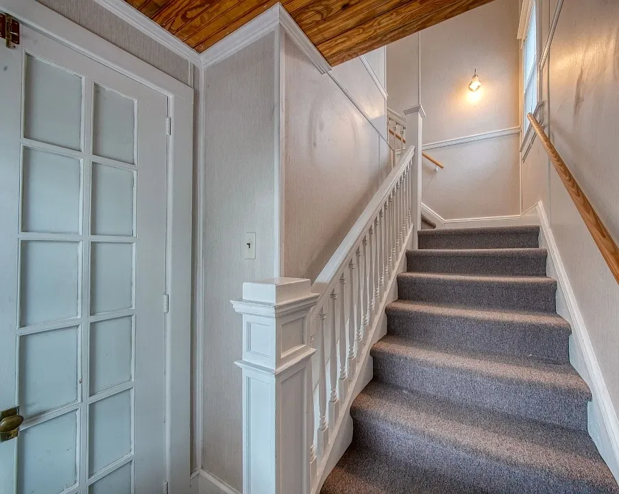 10 Lyman St #2