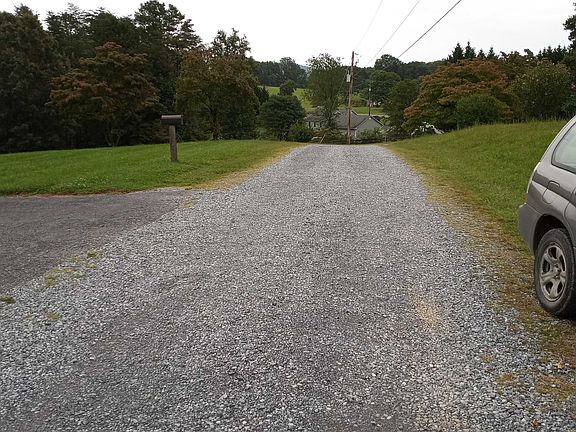 5th image of 102 Wenwood Dr